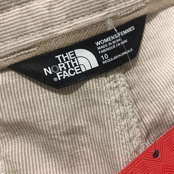 New With Tag The North Face Womens Shorts Front and Back Pockets Size 10 - Picture 9 of 9